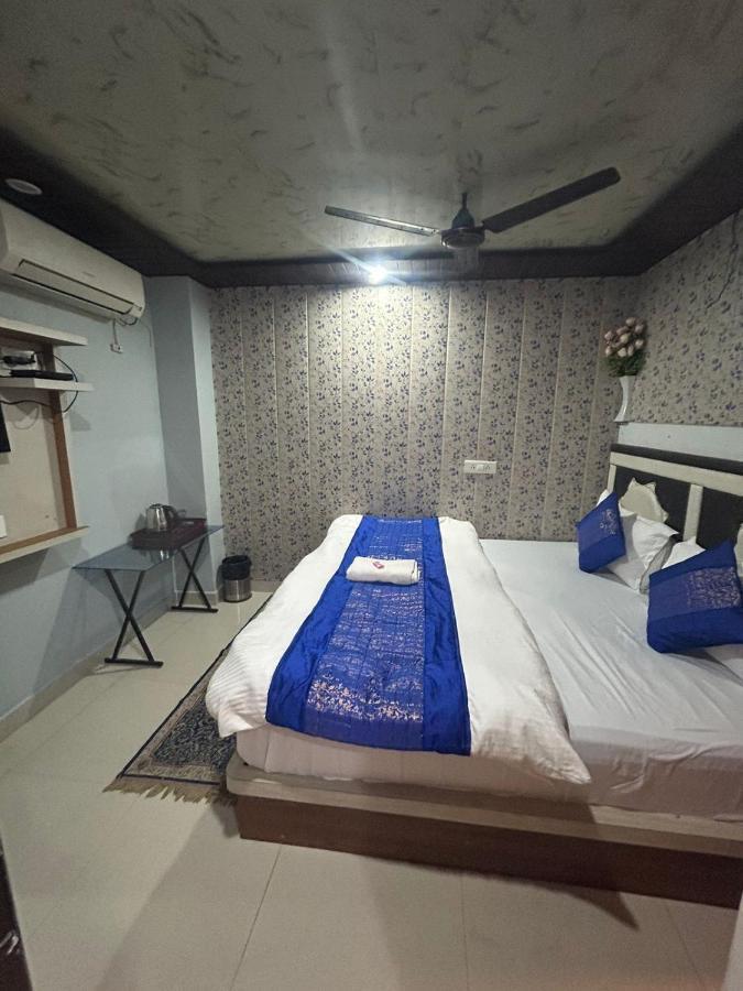 Hotel Ankit Near Assi Ghat Varanasi Bagian luar foto