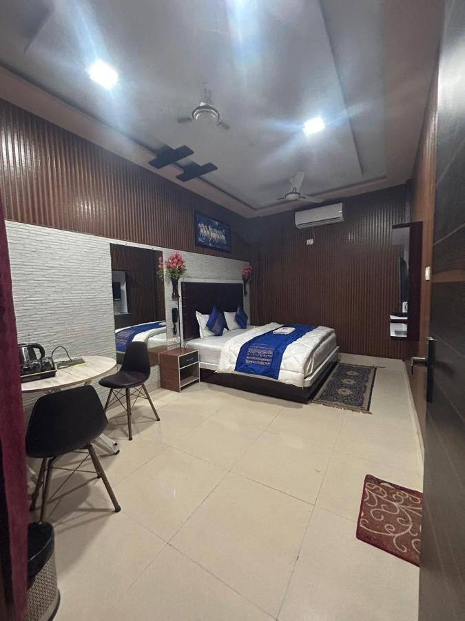 Hotel Ankit Near Assi Ghat Varanasi Bagian luar foto
