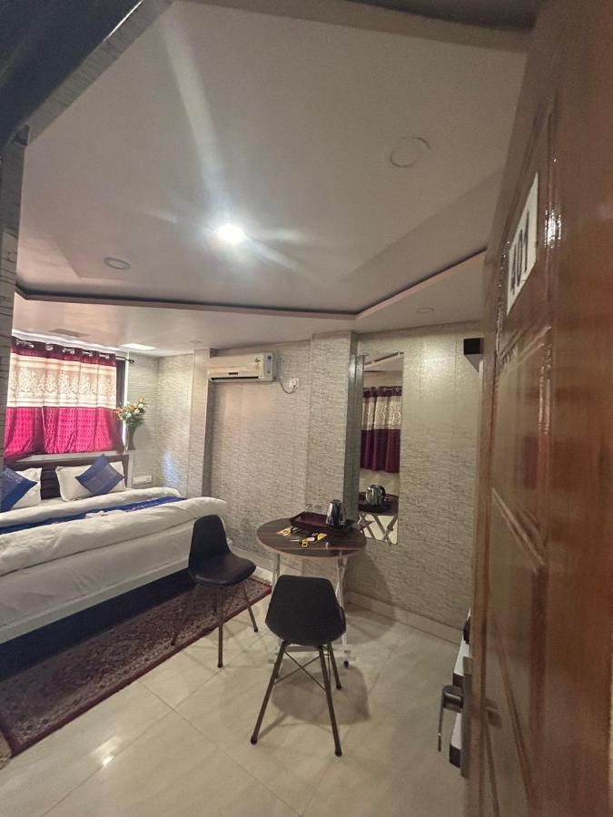 Hotel Ankit Near Assi Ghat Varanasi Bagian luar foto