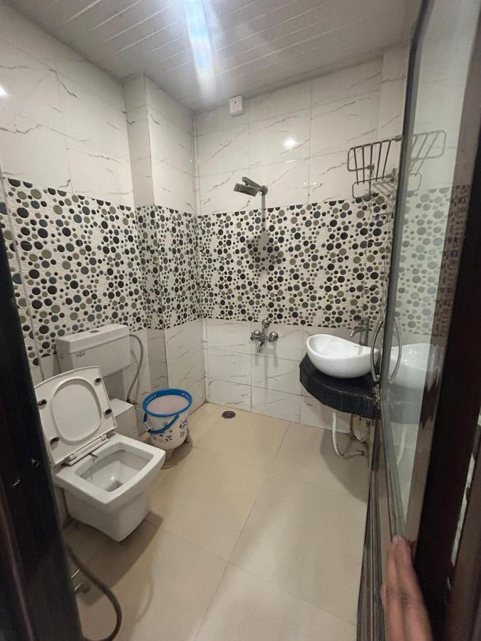 Hotel Ankit Near Assi Ghat Varanasi Bagian luar foto